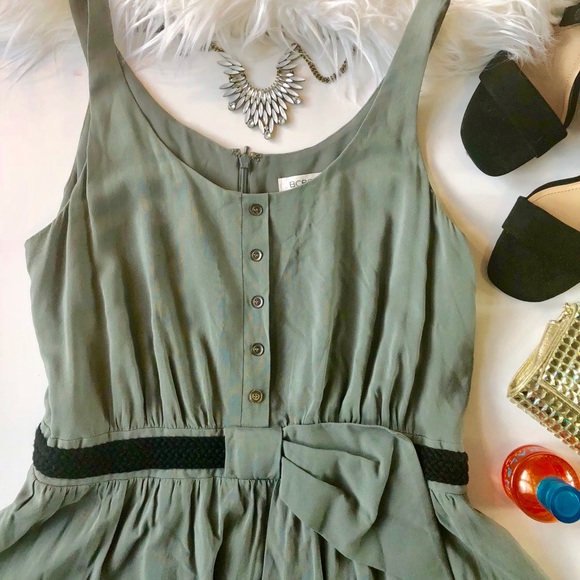 BCBG Sleeveless Dress - Size 10 - (EUC) - Picture 2 of 4